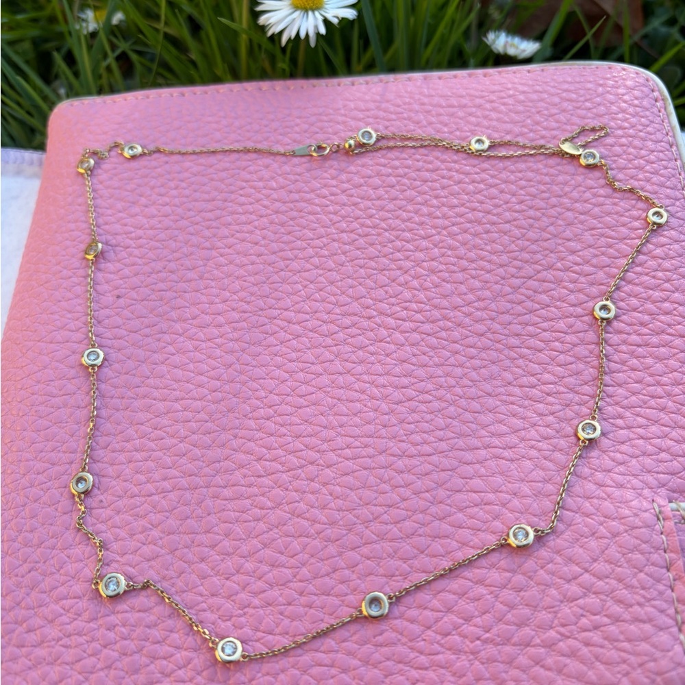 K18 yellow gold natural diamond station necklace